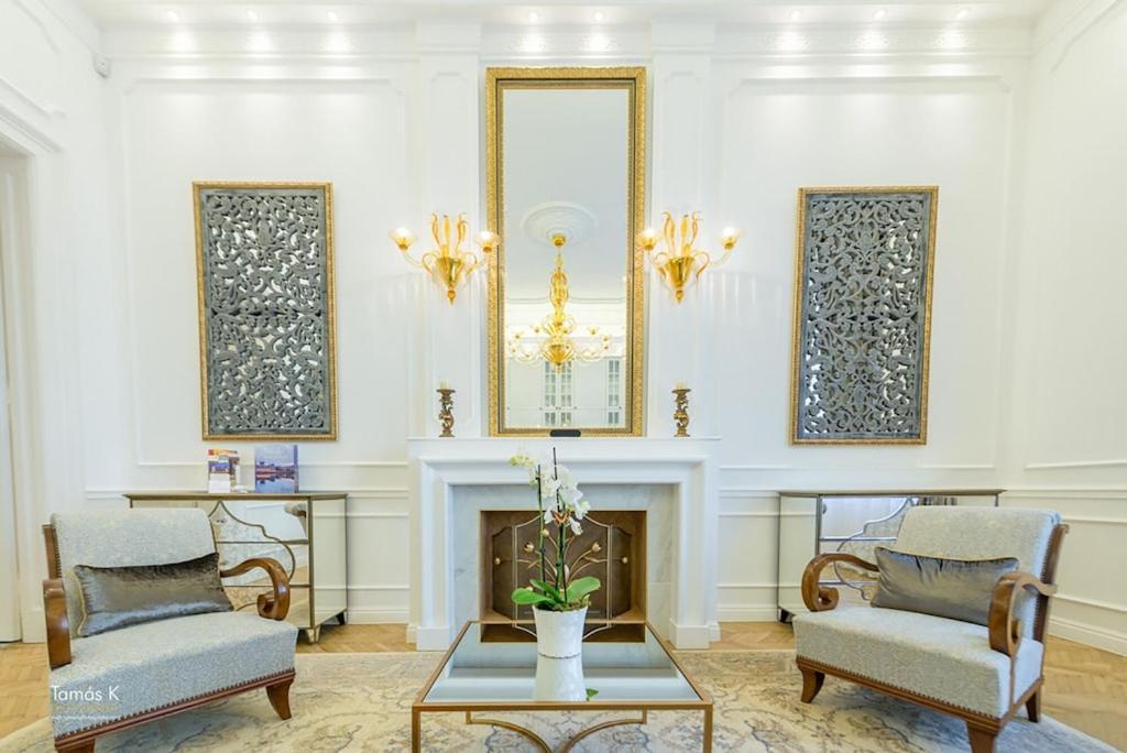Bpr The Golden Astoria With Balcony And A/C Apartment Budapest Ngoại thất bức ảnh
