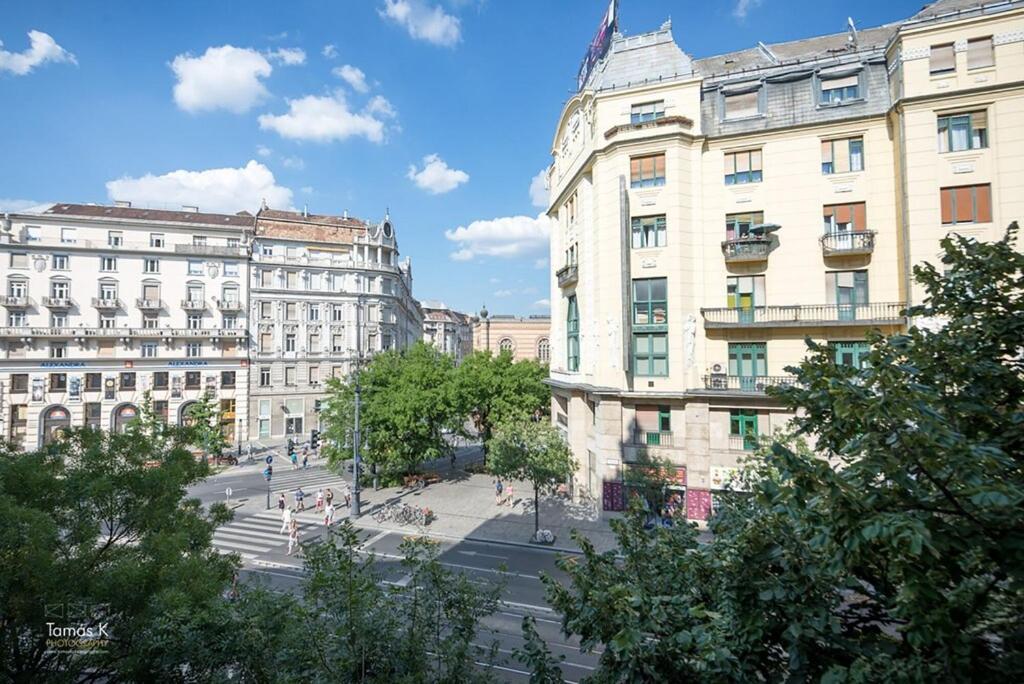 Bpr The Golden Astoria With Balcony And A/C Apartment Budapest Ngoại thất bức ảnh